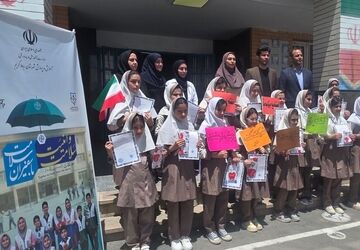 تقدیر از دانش‌آموزان فعال مدرسه بنی‌هاشمی رباط‌کریم