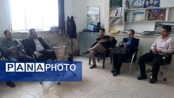 بازدید و نظارت بالینی سرگروه‌های آموزشی استان از مدارس شهرستان صالح‌آباد