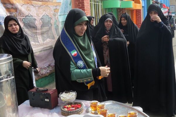 فجر دانش آموزی در قلبِ ری