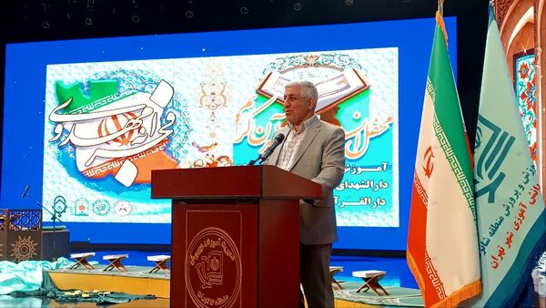 هم‌نوا شدن دل‌ها با آیات وحی در محفل انس با قرآن کریم