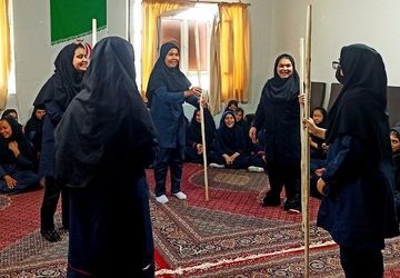 اردوی درون مدرسه ای در دبیرستان حضرت زهرا(س) در منطقه جوادآباد