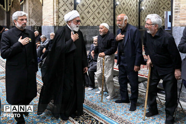 همایش پیرغلامان اهل بیت علیهم‌السلام در حرم مطهر رضوی