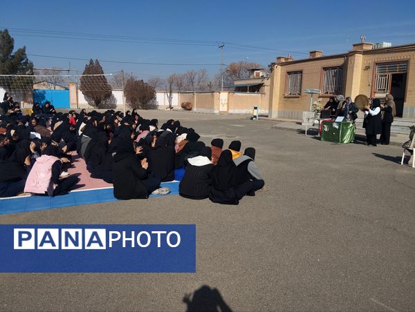 جشن میلاد امام زمان در هنرستان شهید شهیدی خلیل آباد 