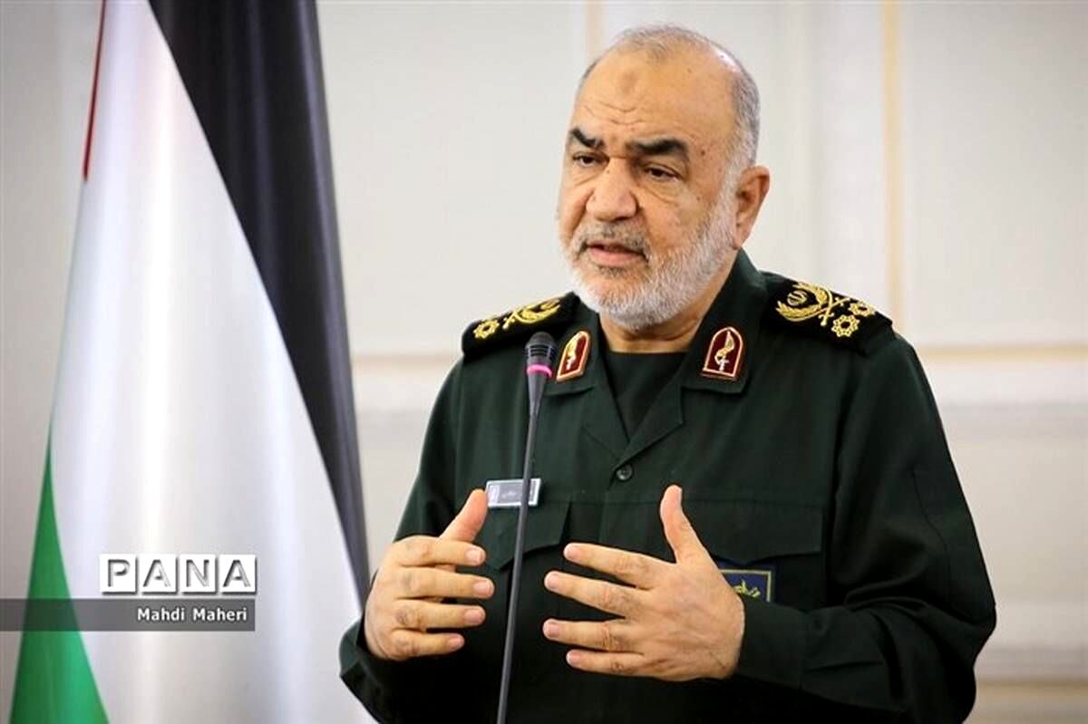 سردار سلامی: شهید صیاد شیرازی فردی تدبیرگر و دارای نبوغ نظامی بسیار بالا بود