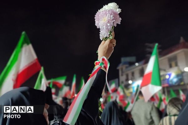 تشییع پیکر شهید محمدحسین عزیزی و شهیده حاجیه خانم صلح‌جو