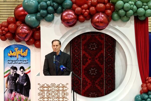 انقلاب اسلامی ایران، انقلابی کاملاً مردمی است