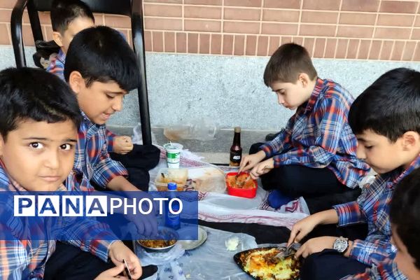  ناهار وحدت موج همدلی و صمیمیت