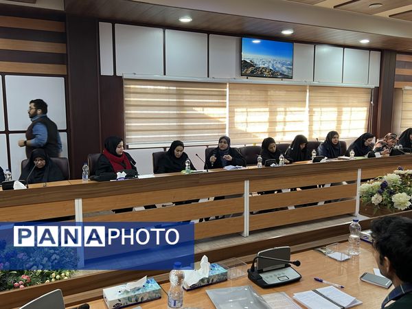 راه‌یافتن ۲۹‌معلم به مرحله نیمه‌نهایی دومین دوره جایزه‌معلم