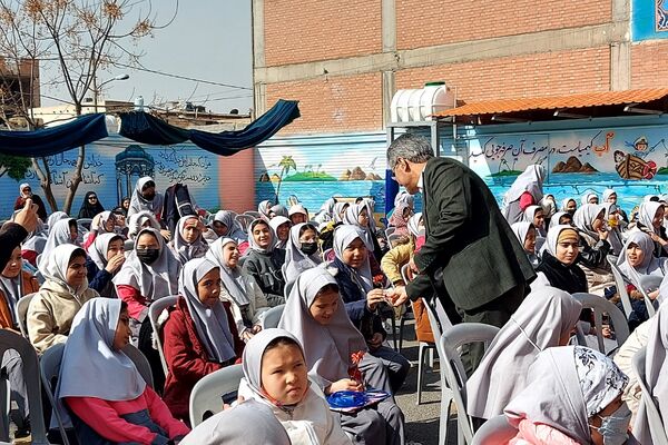برگزاری جشن احسان و نیکوکاری در دبستان حکیم نظامی کهریزک 