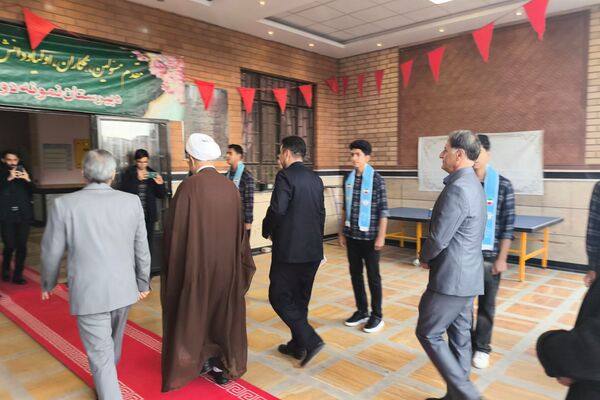 جشن کتاب و گرامیداشت هفته کتاب‌خوانی در مدرسه نمونه دولتی استاد مطهری