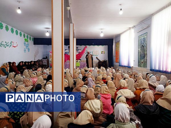 مراسم ولادت حضرت زهرا(س) در دبستان سمیه