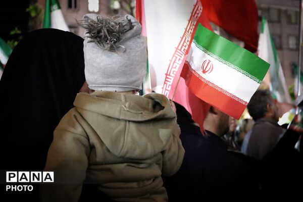 پنجاه و چهارمین شب مقاومت مردم ایران کوچک