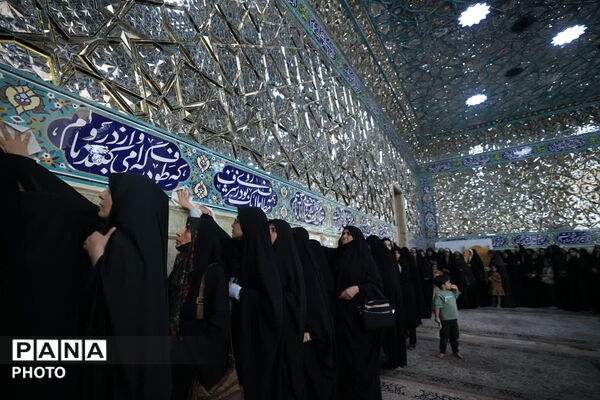 آیین غبارروبی حرم حضرت معصومه(س) با حضور اصحاب رسانه