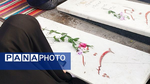 برپایی مراسم دعای عرفه در گلستان شهدای اصفهان