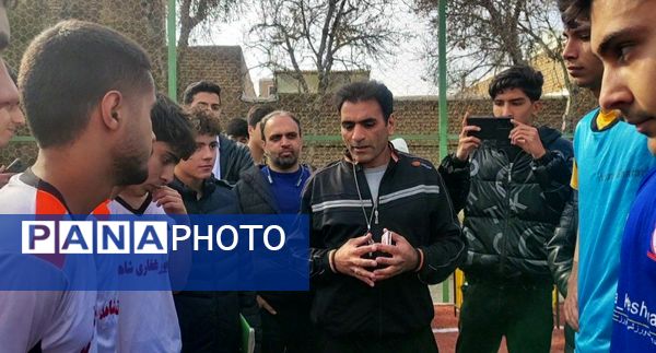 گذری بر فینال مسابقات فوتسال درون مدرسه دبیرستان شاهد ابوذر غفاری 