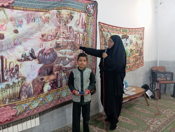 برگزاری صبحگاه مهدویت در مدرسه پیروزی