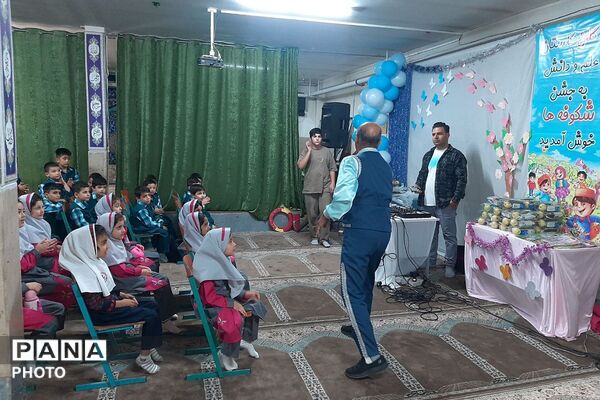 جشن شکوفه‌ها در مدرسه ال‌محمد کهریزک
