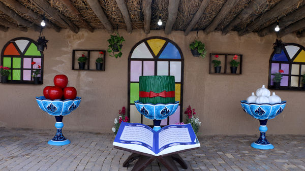 خدمات‌رسانی ستاد تسهیلات و راهنمای زائران نوروزی در قم