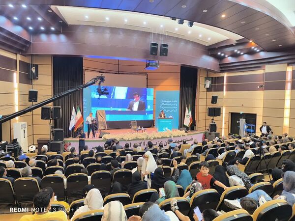 نکوداشت یک عمر فعالیت علمی و فرهنگی استاد دکتر ابراهیم قیصری در شهرستان جم