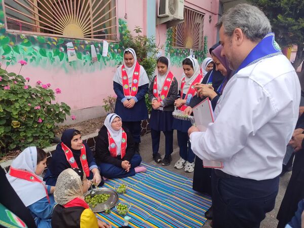 آشنایی با فرهنگ و بازی‌های بومی و محلی در ارزیابی سازمان دانش‌آموزی از مدارس قائمشهر