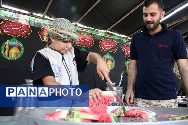 دانش‌آموزان پیشتاز رباط کریم، خادمان کوچک اربعین حسینی