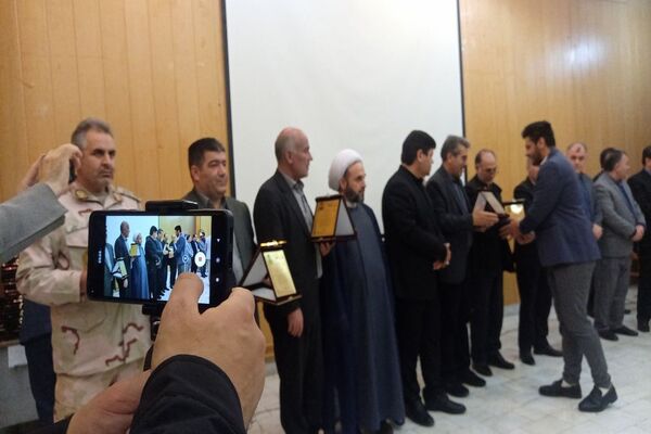 همایش تجلیل از رتبه‌های برتر کنکور در شهرستان مرزی پارس آباد مغان