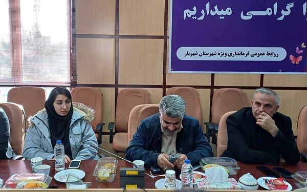 نشست صمیمی فرماندار شهریار با اصحاب رسانه و فعالان فضای مجازی