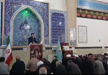  مراسم چهلم رهبر شهید در نماز جمعه
