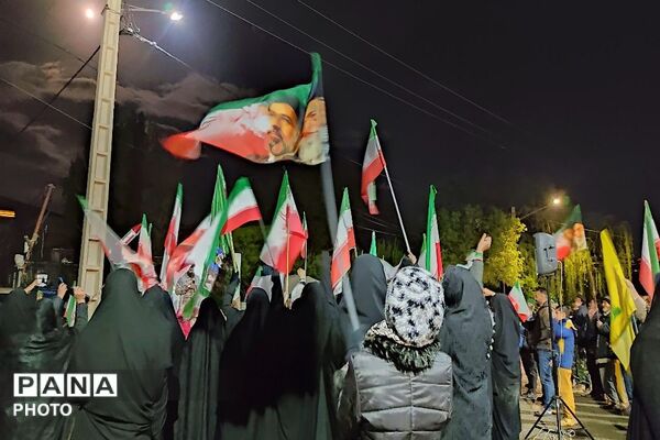 مقاومت در خیابان‌های شهر بار ادامه دارد