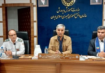 نشست فصلی و توان افزایی مأمورین و مسئولین سازمان دانش‌آموزی شهرستان‌های تهران در ساختمان مرکزی سازمان دانش‌آموزی کشور