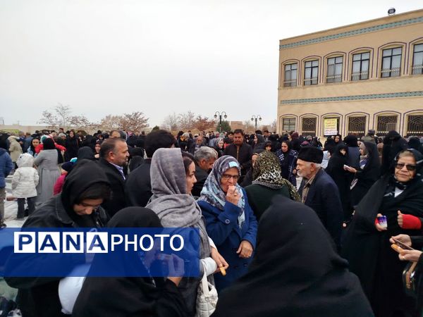 برگزاری مراسم شب های چراغ برات در آرامگاه شهید مدرس