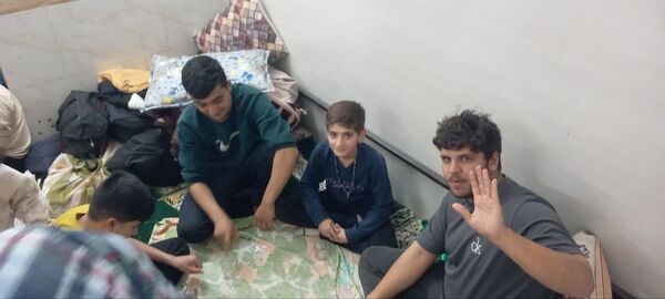 حضور مدیر و معاون دبستان شهید پسندیده فدافن در جمع نوجوانان معتکف مسجد صاحب الزمان(ع)