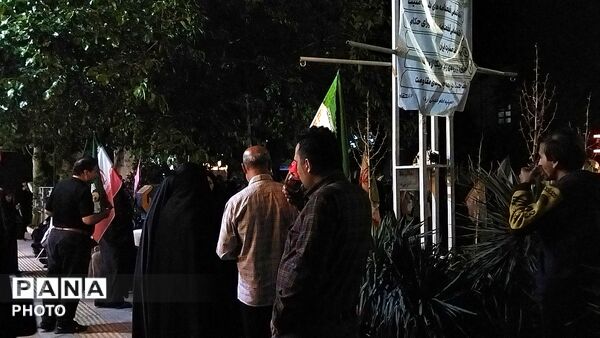 گذری بر چایخانه حوزه علمیه گلشن در هشتاد و پنجمین شب از اجتماعات مردمی نیشابور 