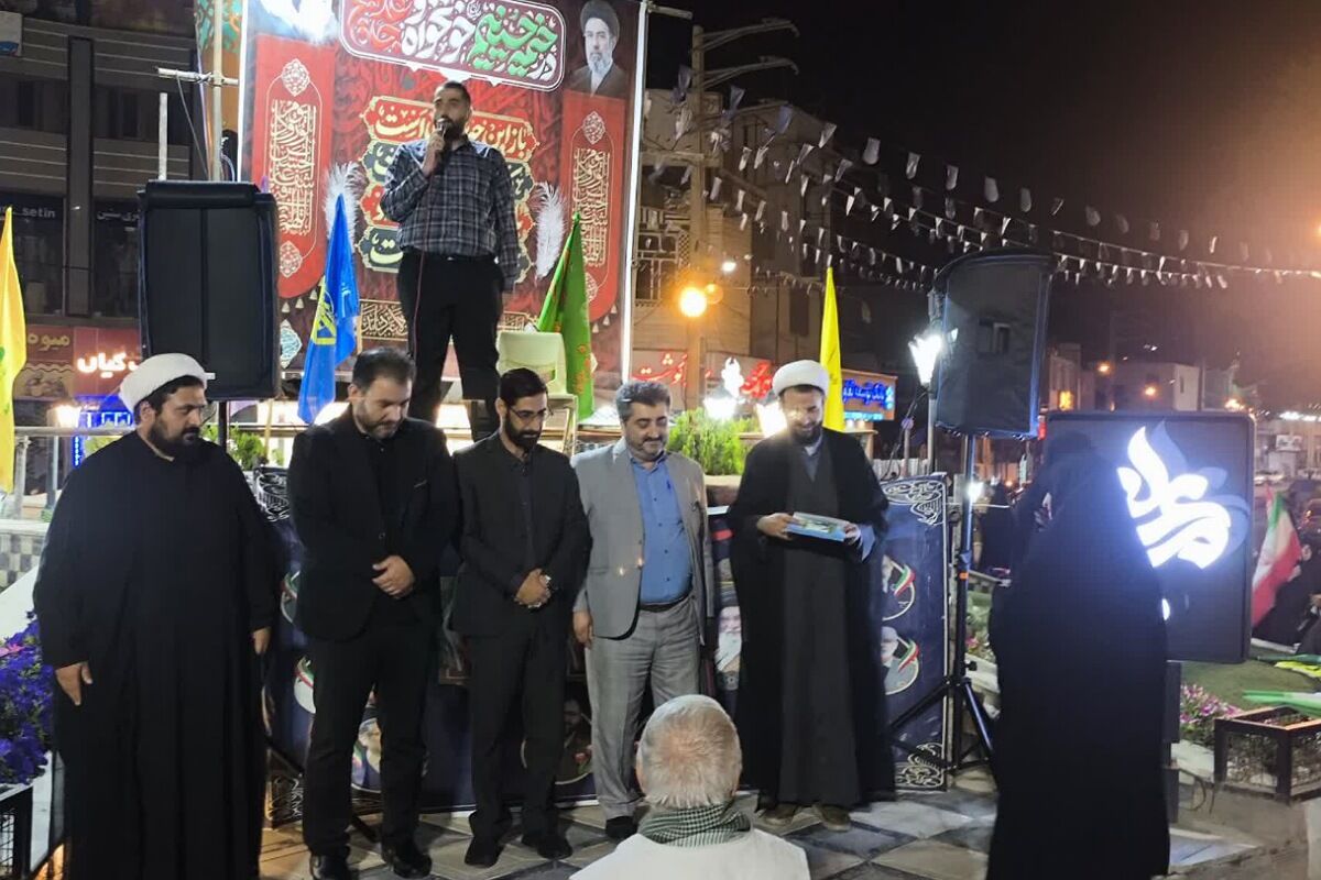 تجلیل از خبرنگاران در طنین تجمعات شبانه