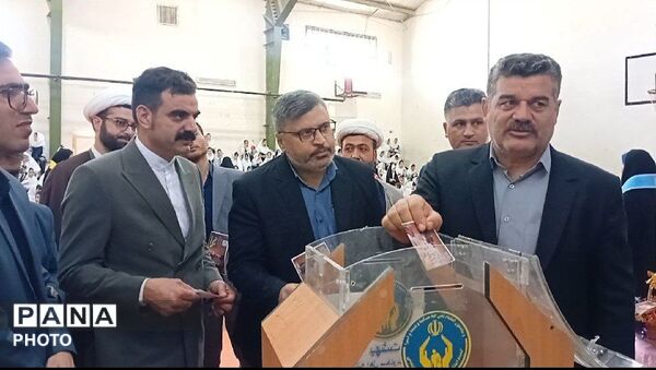 جشن عاطفه ها شهرستان شیروان، نماد همدلی