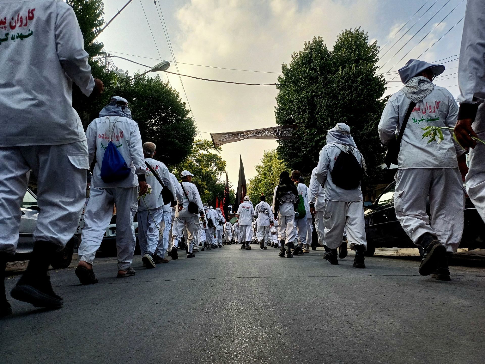 بروجن، میزبان کاروان عشاق حسین (ع)