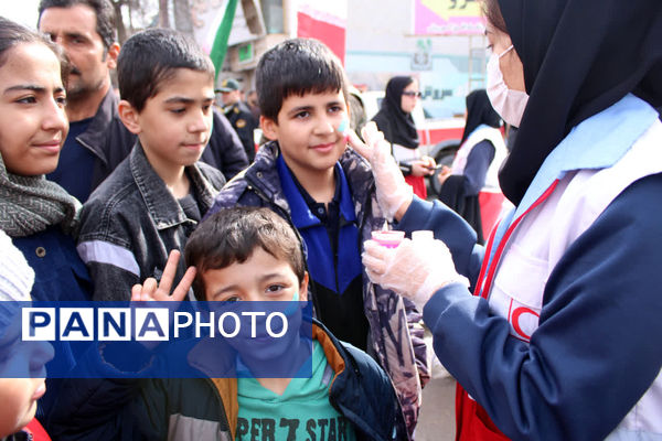 گلستانی از غرور در سملقان؛ موج حضور مردم در جشن انقلاب