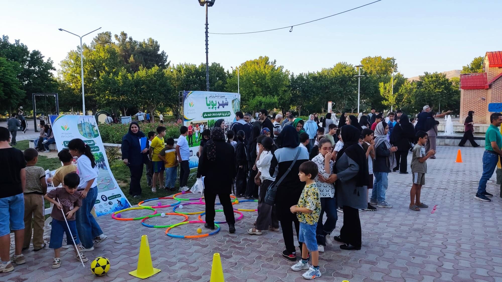 جشنواره «خانواده پویا» با محوریت بازی‌های بومی و محلی در بجنورد، خانواده‌ها را به میدان آورد