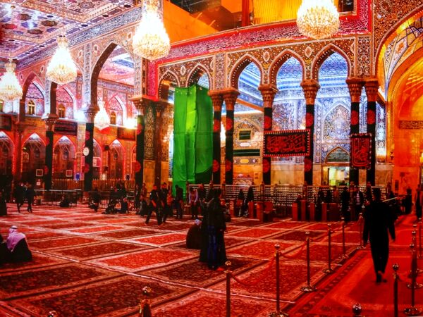 خیمهٔ دل‌ها بوی محرم می‌دهد
