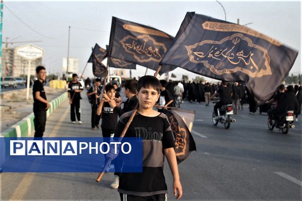 آیین پیاده‌روی اربعین حسینی در بلوار پیامبر اعظم(ص) قم