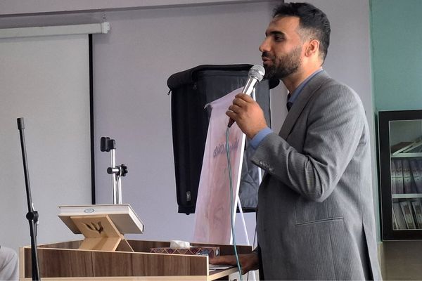  جشن پدر و دختری در دبستان مالک اشتر ملارد در دهه کرامت پیوند مهر را طنین انداز کرد 