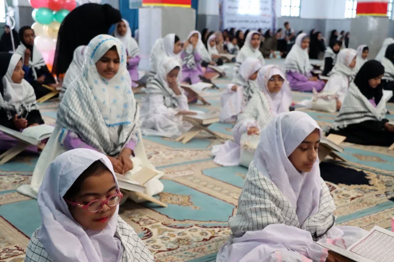 جشن روزه اولی‌ها در قلعه‌گنج 