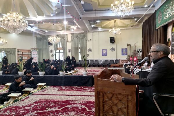 محفل انس با قرآن فرهنگیان و دانش آموزان خراسان رضوی در یادبود شهید جمهور