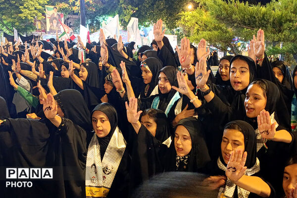 اجرای سرود «رهبر شهیدم» با مشارکت چهار تشکل دانش‌آموزی در بجنورد
