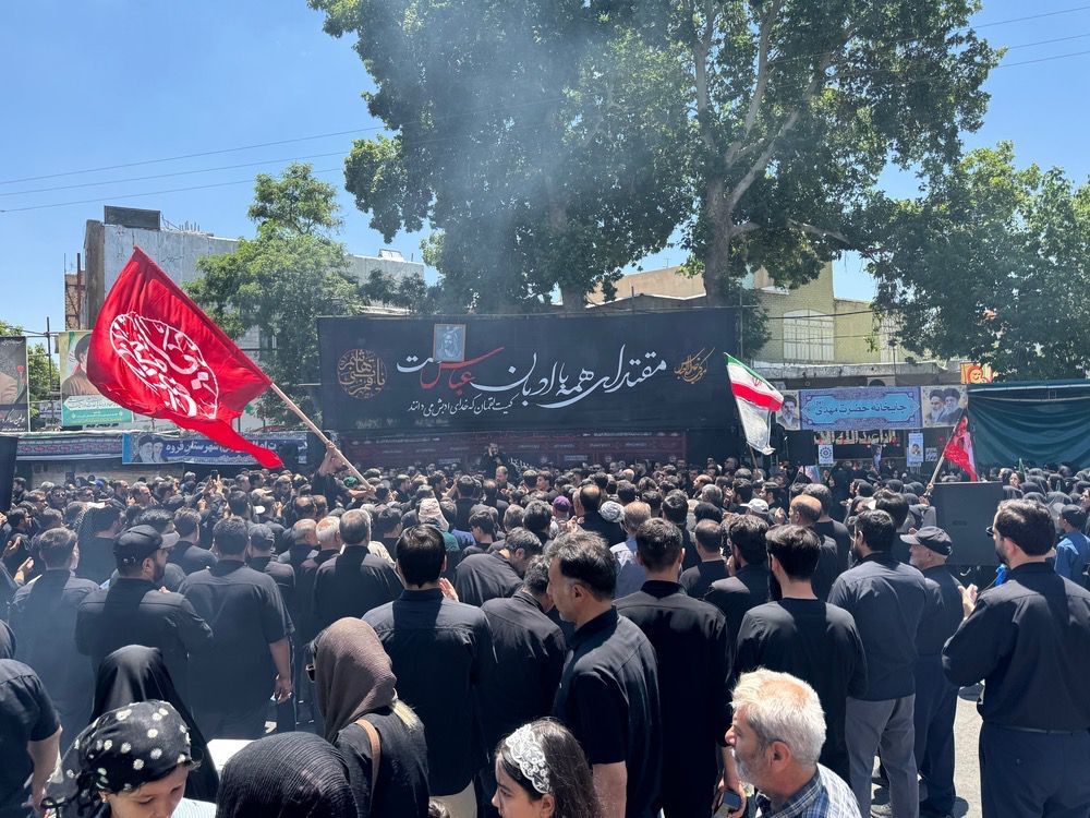 طنین نوای «لبیک یا حسین» در جای‌جای قروه
