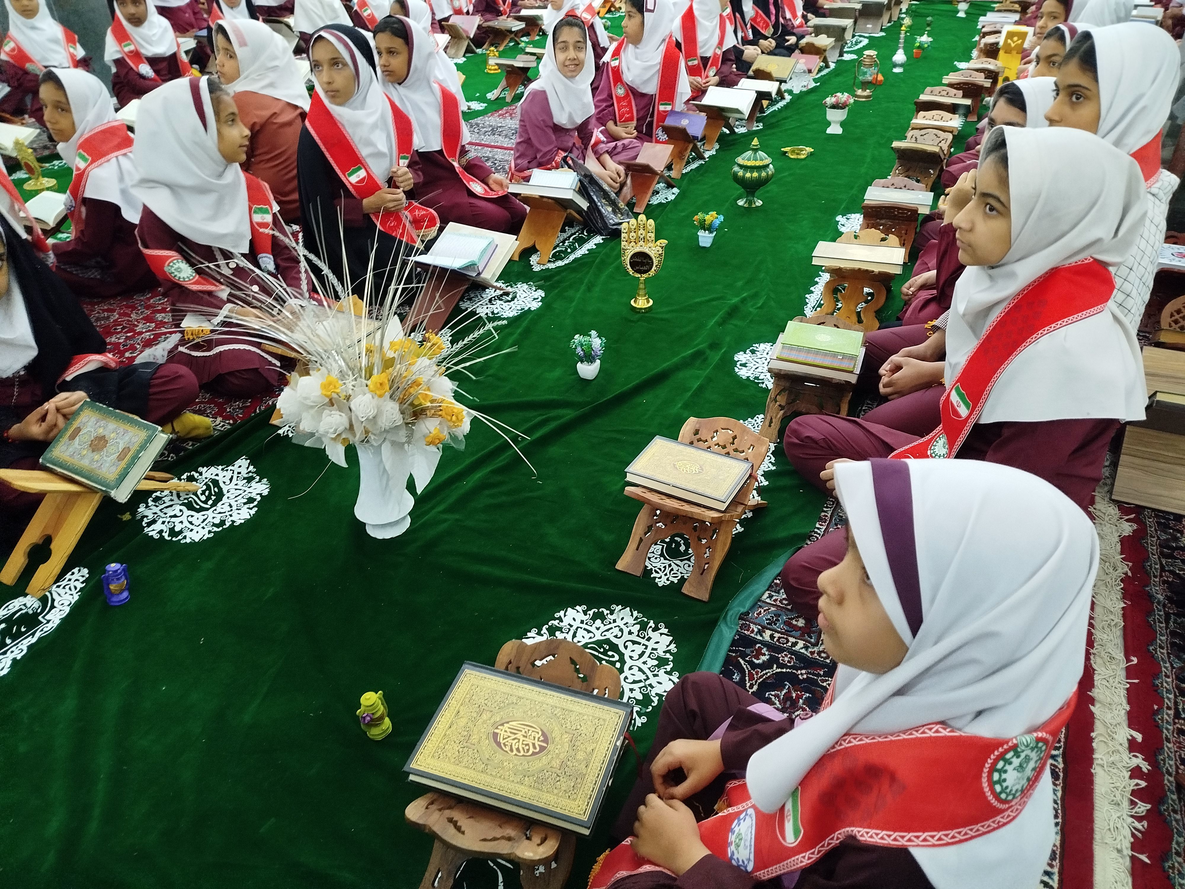 محفل انس با قرآن دانش‌‌آموزان بندرلنگه