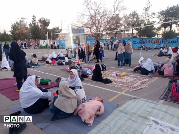 افطاری در دبستان سمیه