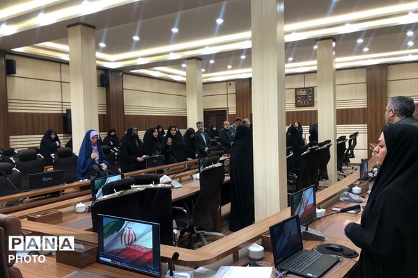 کارگاه توانمندسازی مدیران و معاونین پرورشی مدارس غیر دولتی و افتتاحیه طرح نماد در ناحیه دو شهرری 