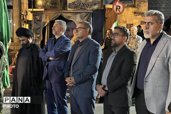 تجلیل از خبرنگاران در طنین تجمعات شبانه