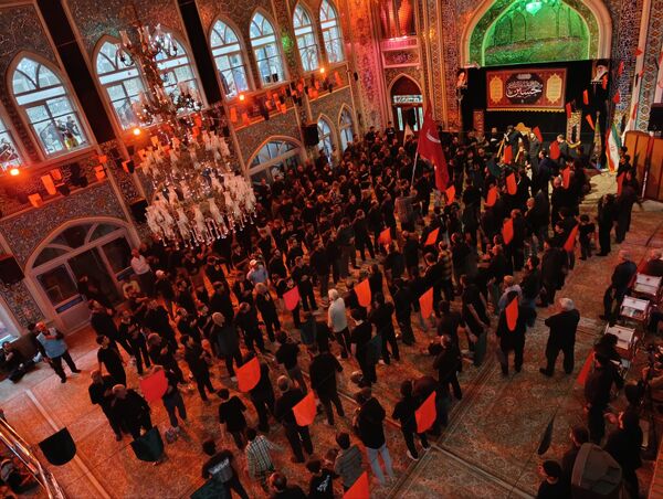 مراسم عزاداری امام حسین (ع) در شب تاسوعای حسینی 